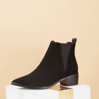 Black Women's Chelsea Boots Trendy Heeled Ankle Boots