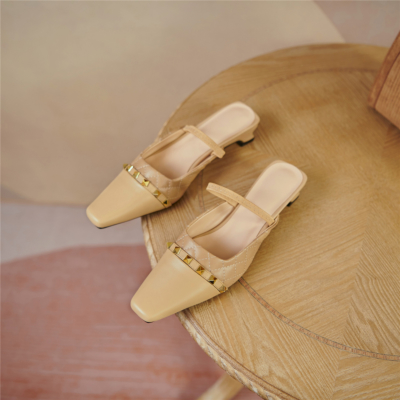 Nude Quiled Mary Janes Flats Leather Rivets Mules with Closed Toe