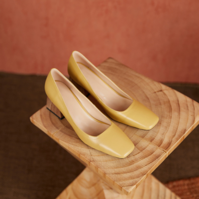 Yellow Vintage Leather  Wooden Block Heel Sqaure Toe Office Pumps 2022 Spring Shoes